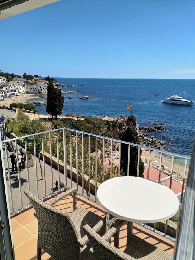 Double or Twin Room with Sea View