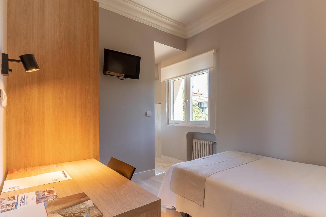 Single Room,1008458278:JPEG
