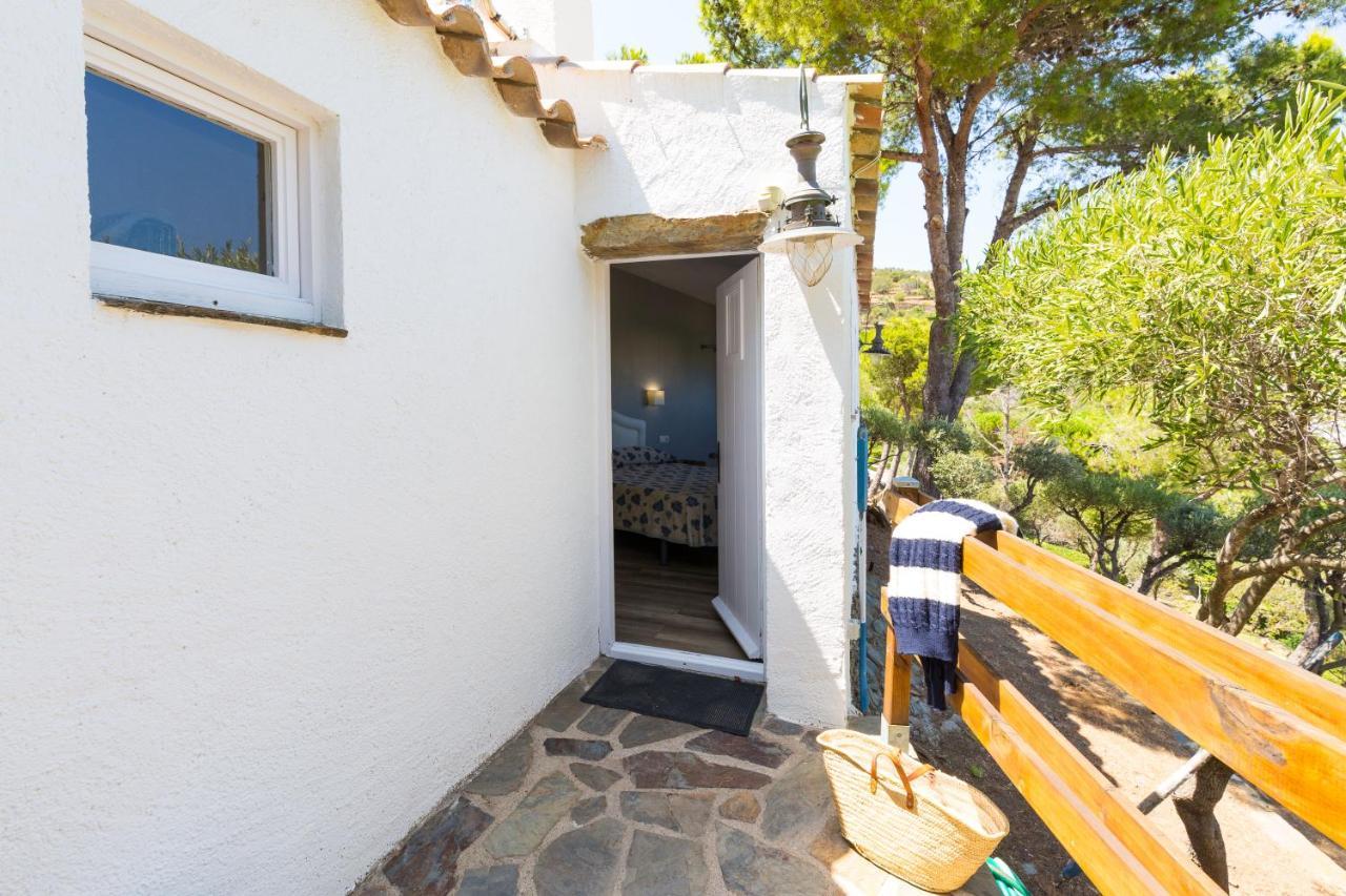 Bungalow with Garden View,1589392791:JPEG