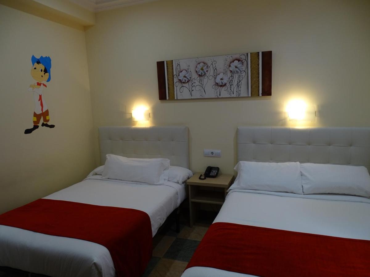 Triple Room