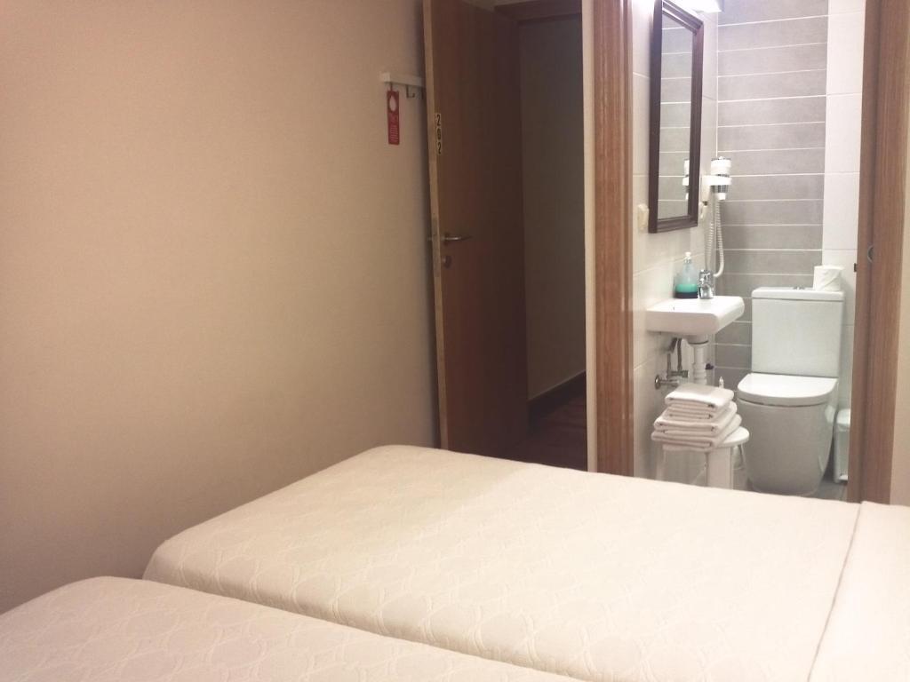 Habitación Doble con baño privado - 2 camas