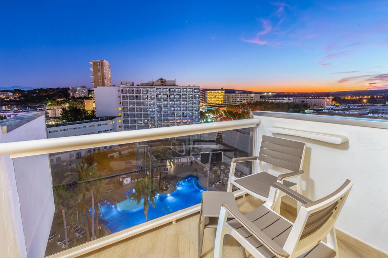 Twin Room Pool View
