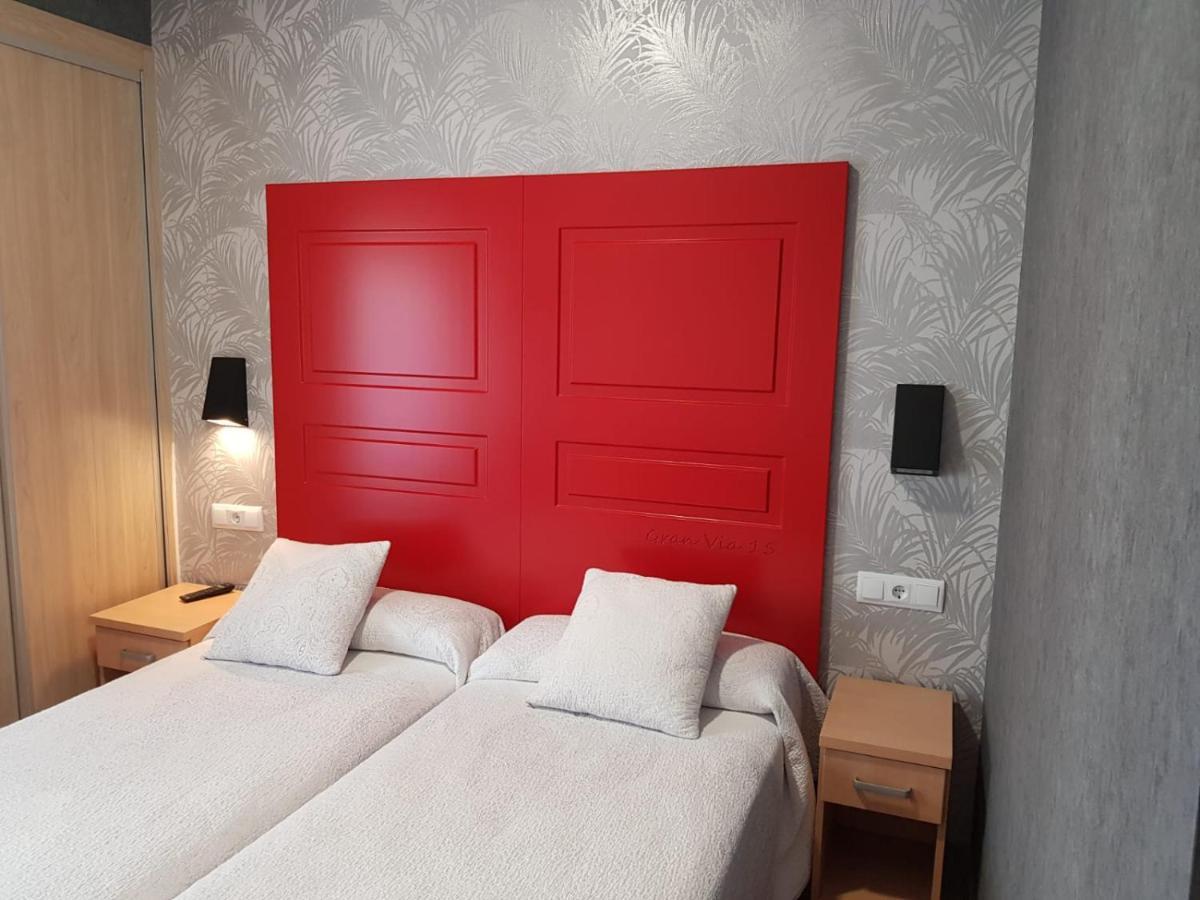 Twin Room with Private Bathroom,1087368988:JPEG