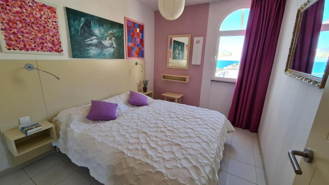 Penthouse Apartment,743726059:JPEG