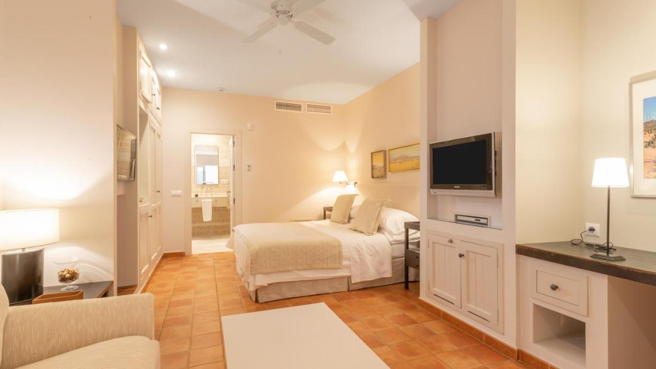 Queen Junior Suite