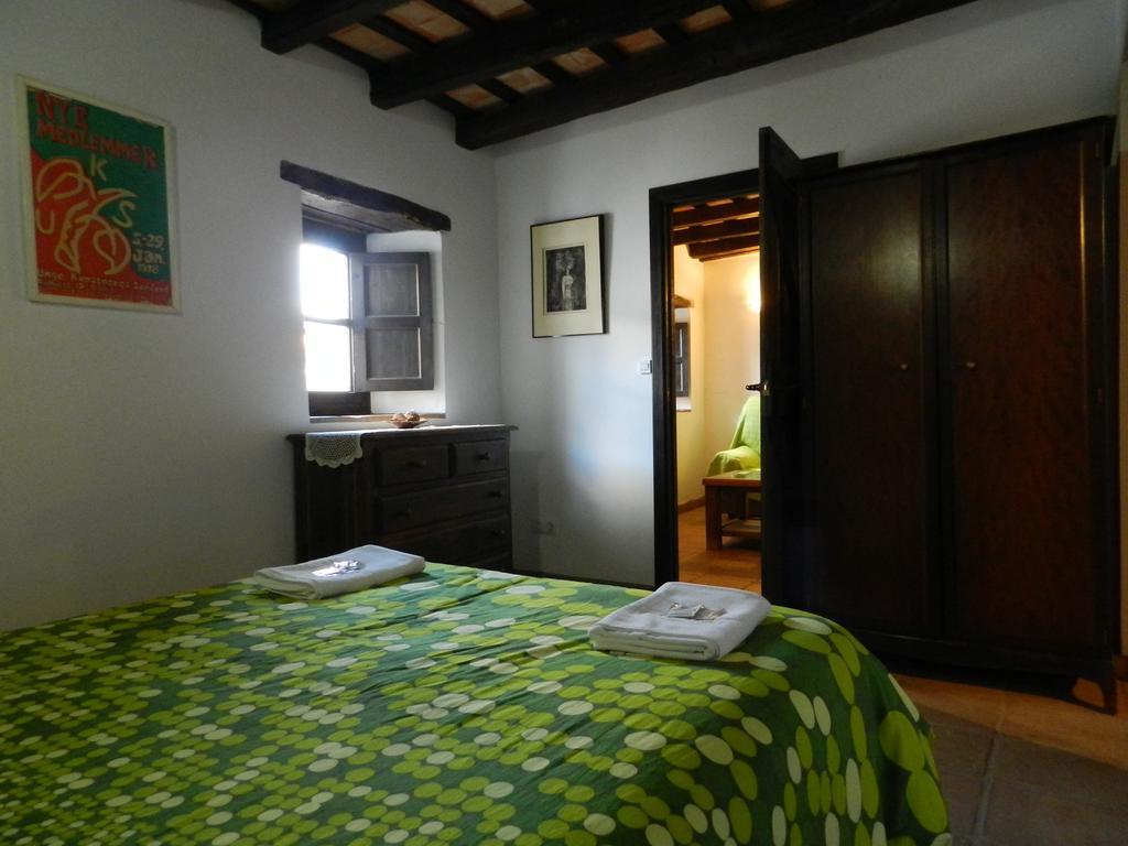 One-Bedroom Apartment 8,257045537:JPEG