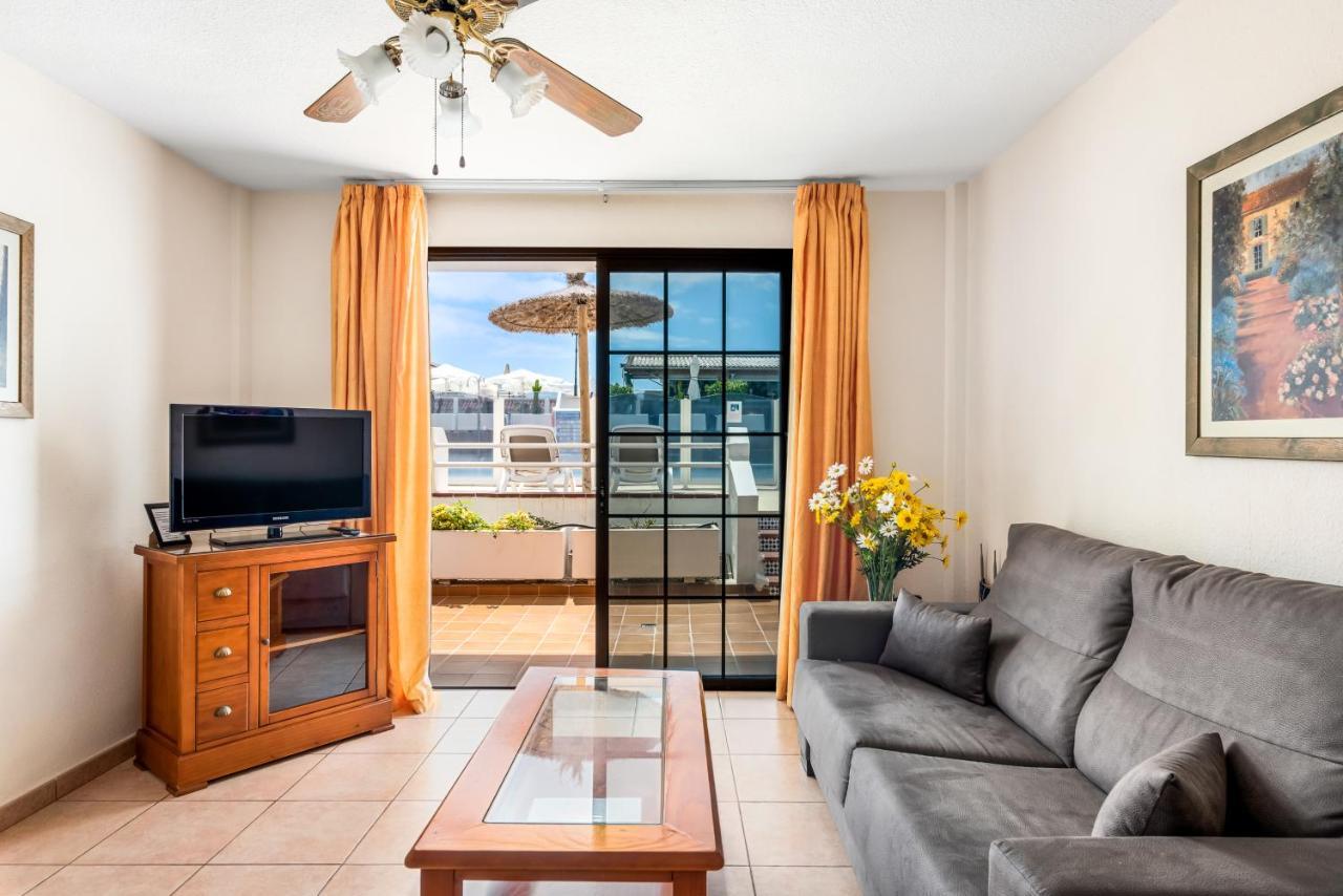 One-Bedroom Sunny Apartment Pool View,1145993863:JPEG