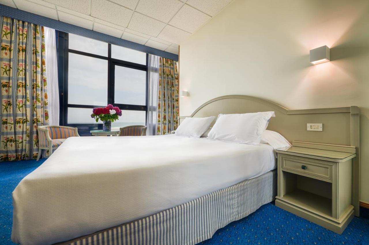 Double or Twin Room with Sea View,1105344483:JPEG