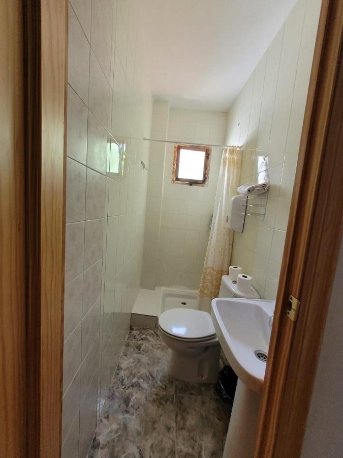 Family Room Private Bathroom,1232334875:JPEG