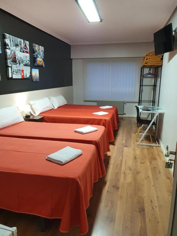Family Room,1132328760:JPEG