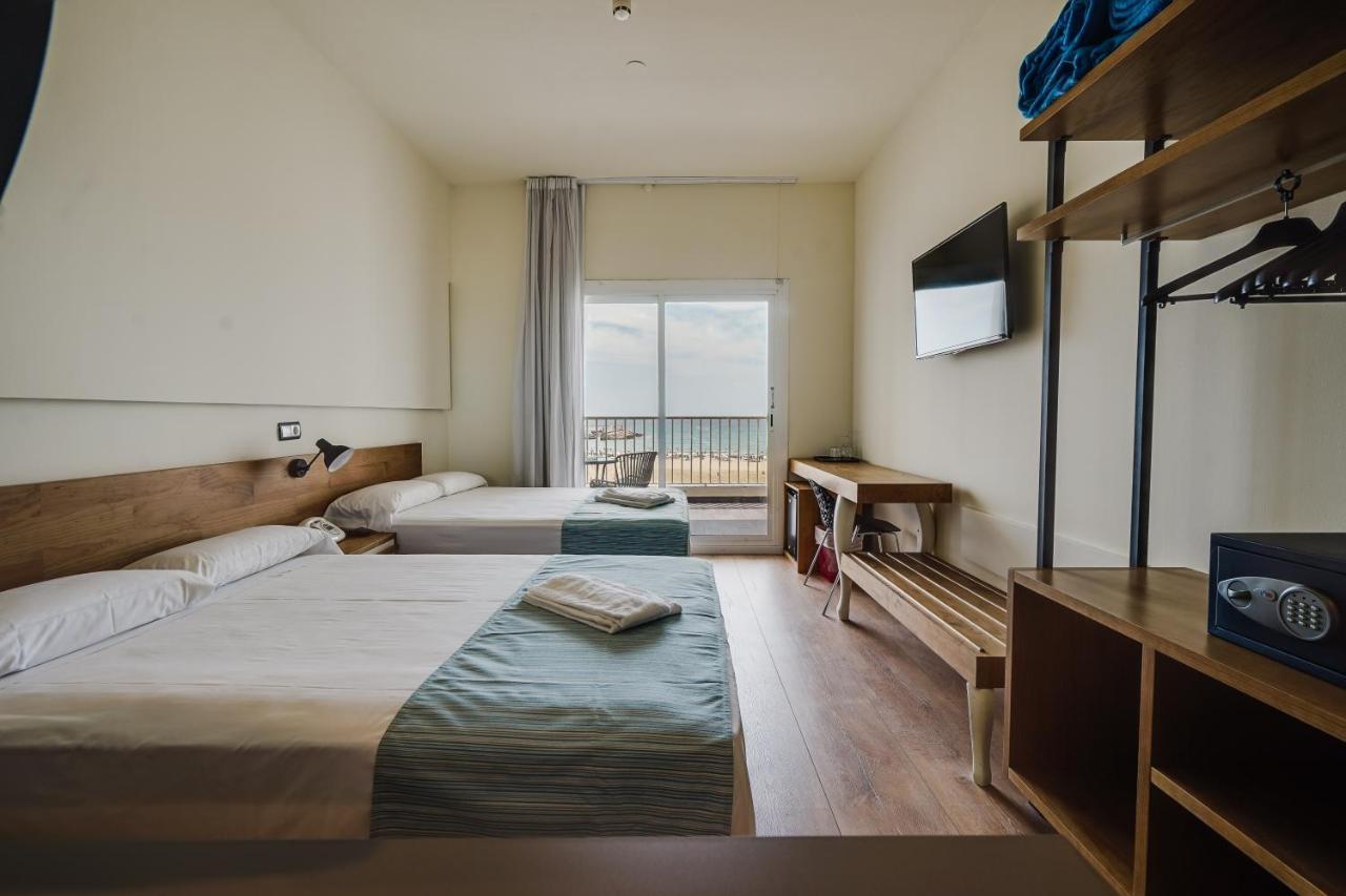 Superior Twin Room with Terrace and Sea View