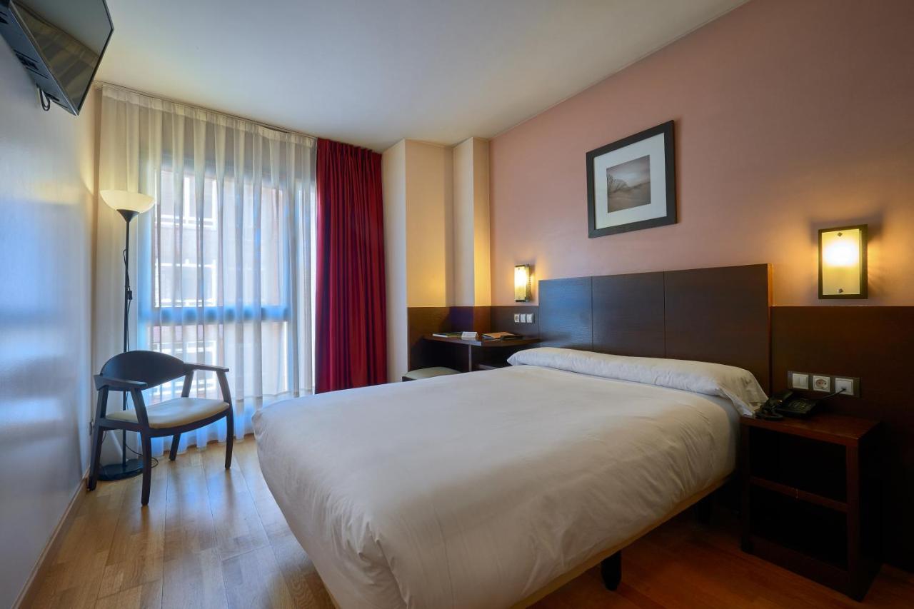 Budget Double Room 135cm