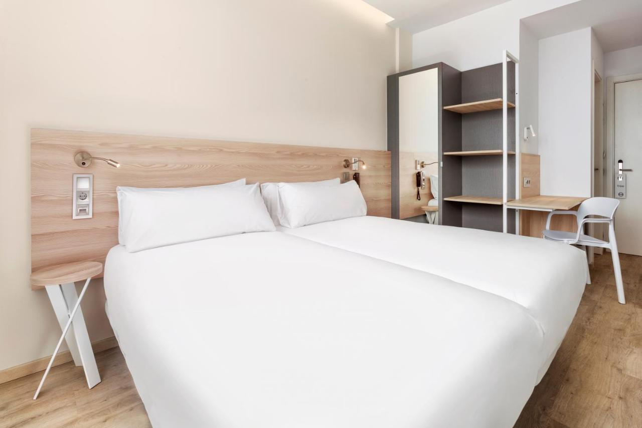 Twin Room,1145229817:JPEG