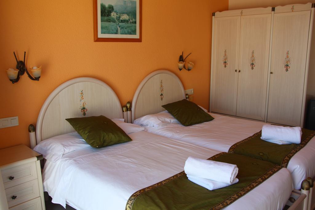 Twin Room with Sea View