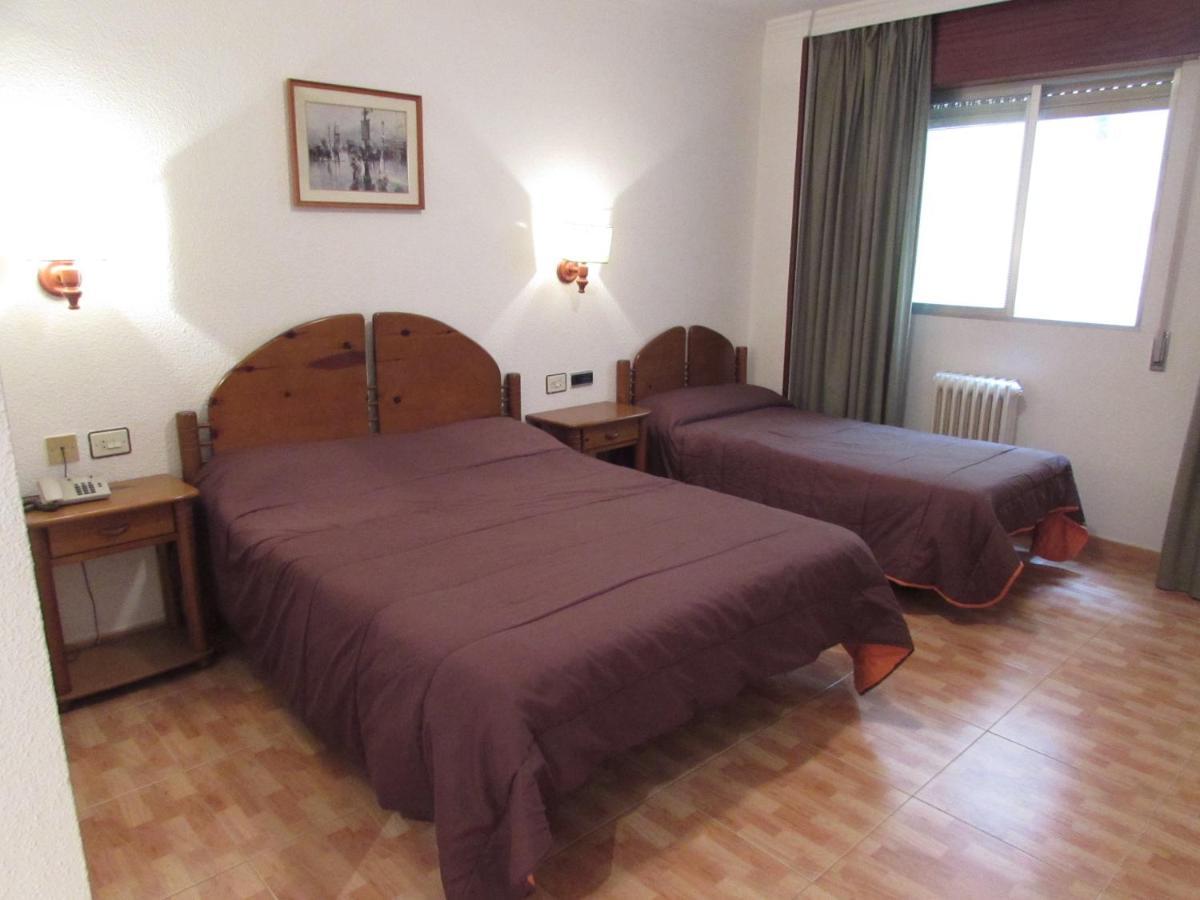 Triple Room,1588058828:JPEG