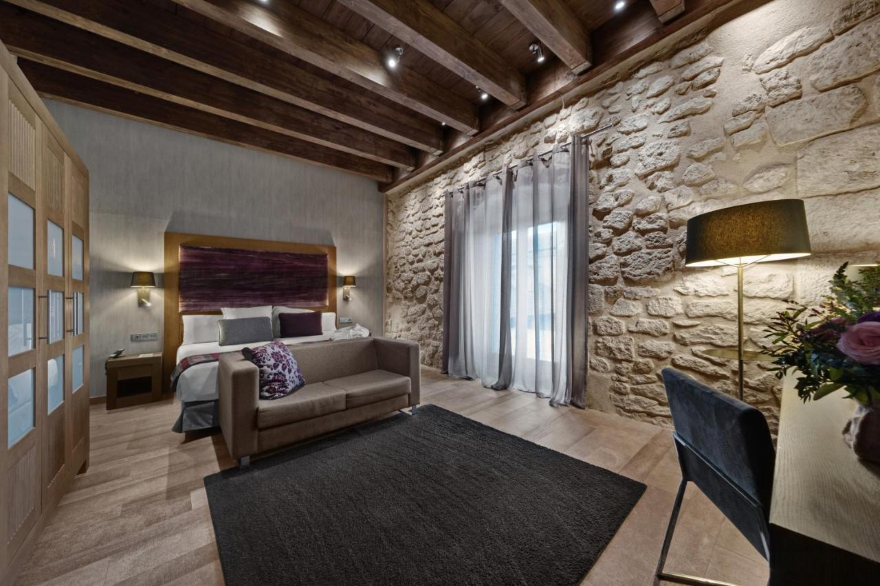 Historical Deluxe Double or Twin room with Spa Access