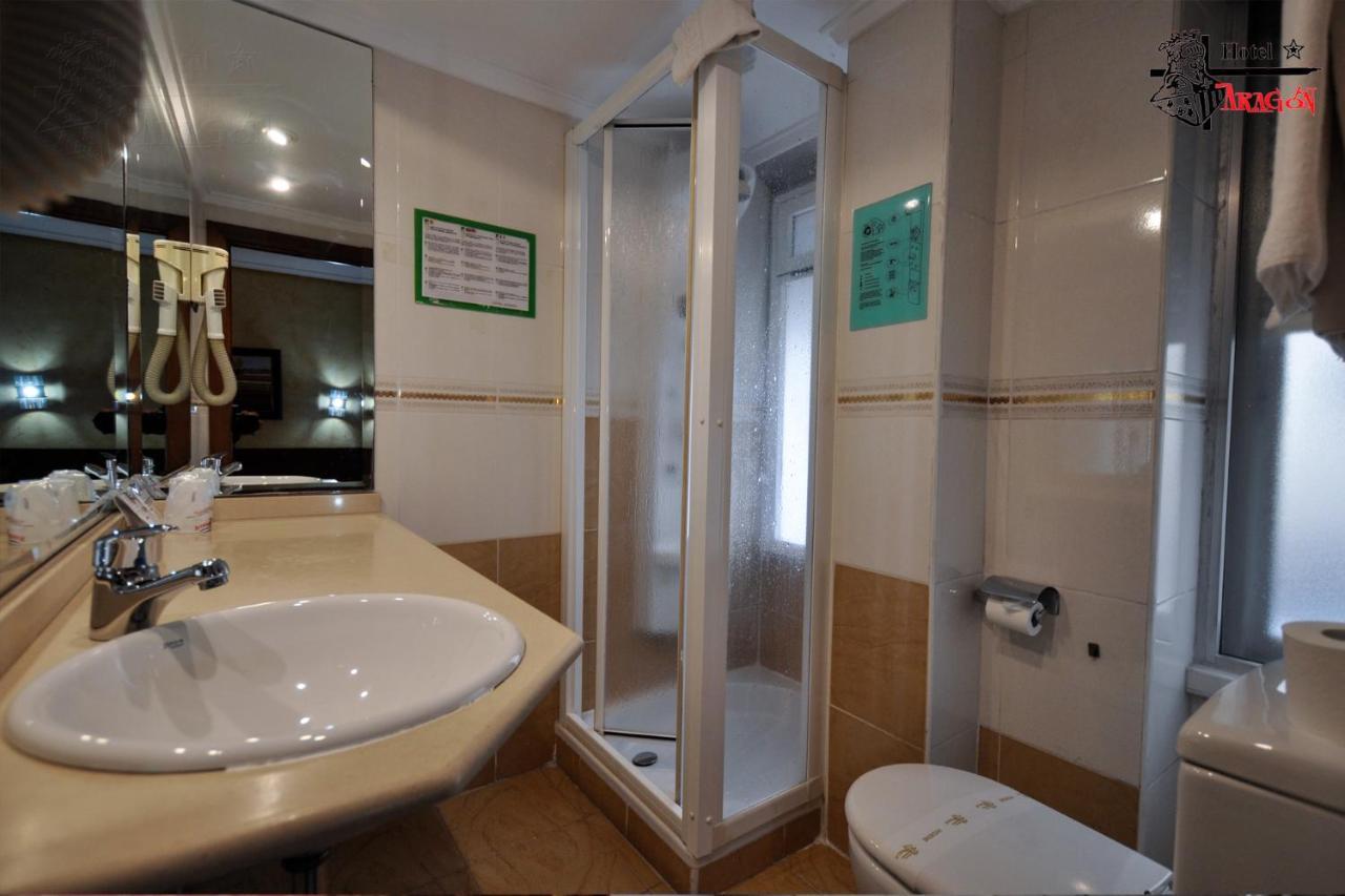 Economy Double or Twin Room,1174244970:JPEG