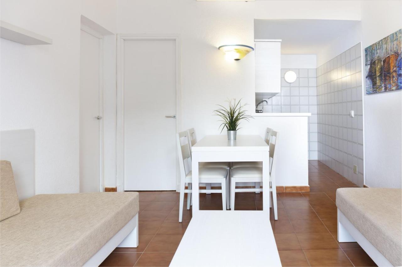 Two-Bedroom Apartment with Waterpark,1175520130:JPEG