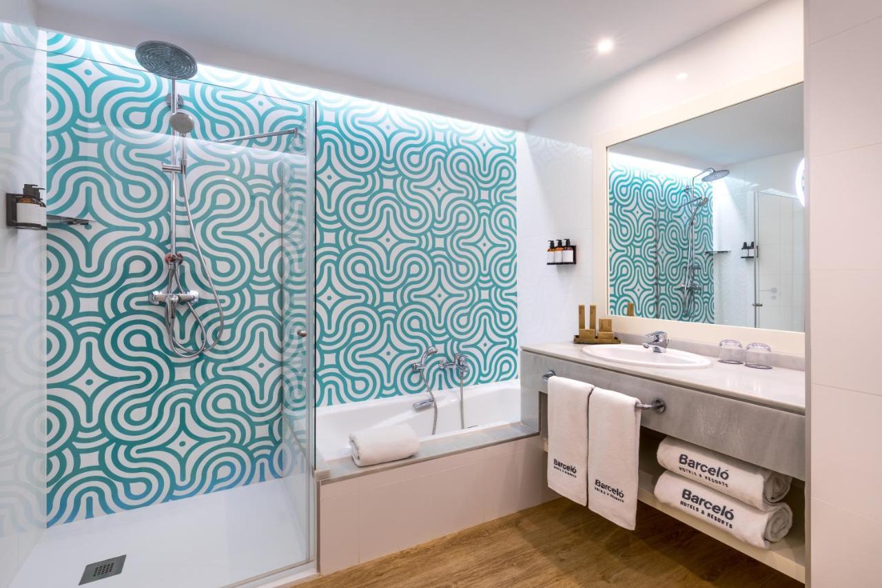 Superior Double or Twin Room with Side Sea View (2 Adults + 2 Children)