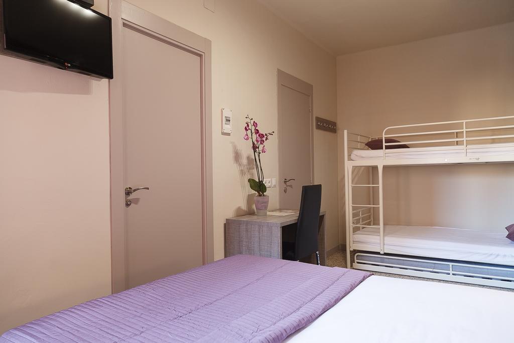 Classic Quadruple Room