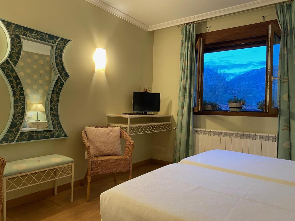 Double or Twin Room,1186607848:JPEG