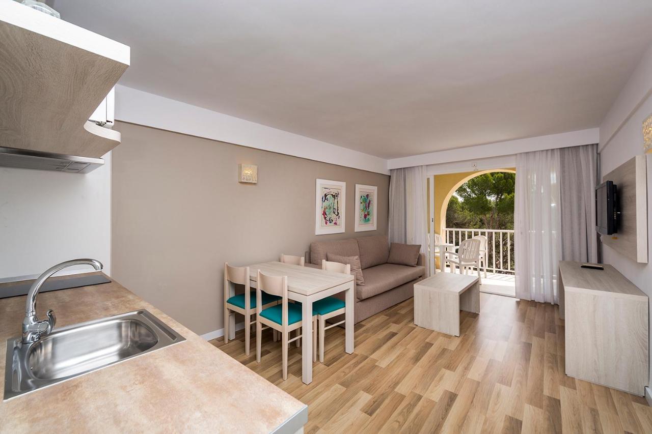 Superior One-Bedroom Apartment with Sea View,1200221881:JPEG