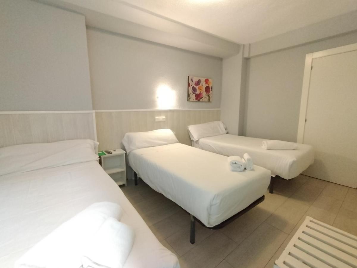 Triple Room,1199303491:JPEG