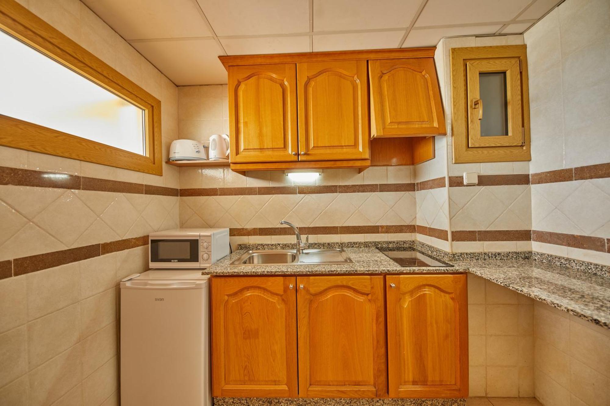 Apartment mit 2 Schlafzimmern und Poolblick