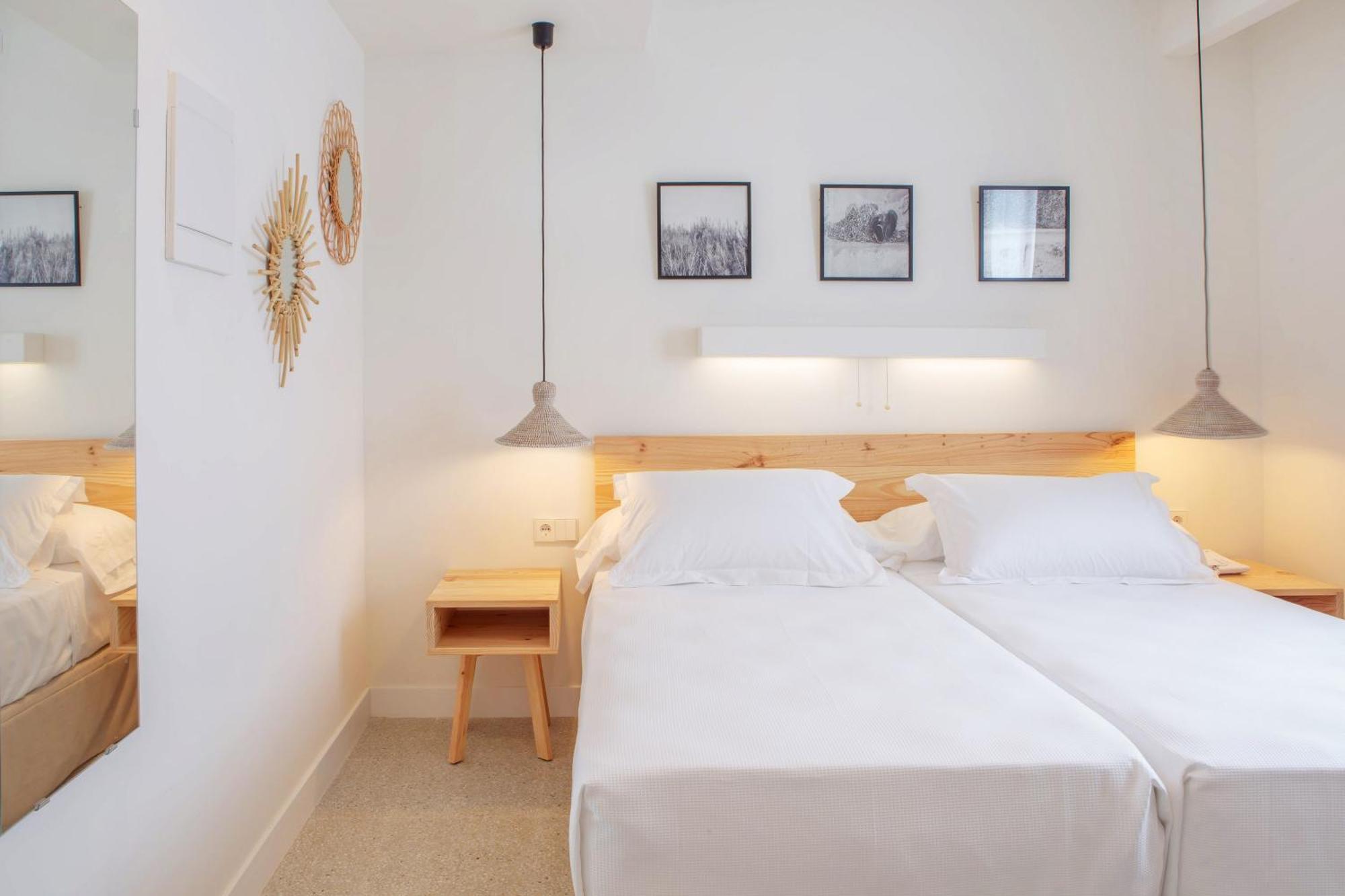 Twin Room,1207490452:JPEG