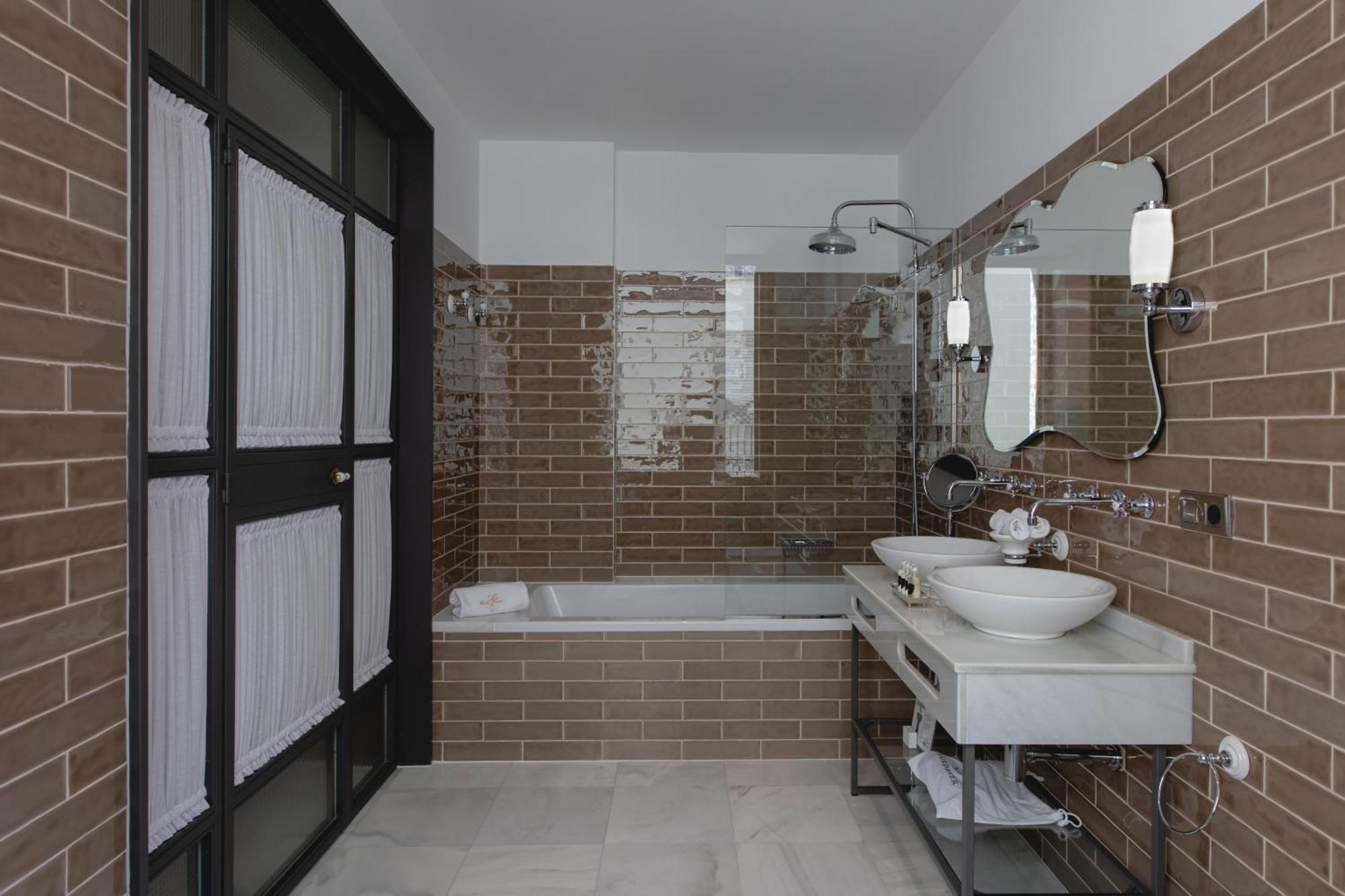 Standard Room,1207675525:JPEG