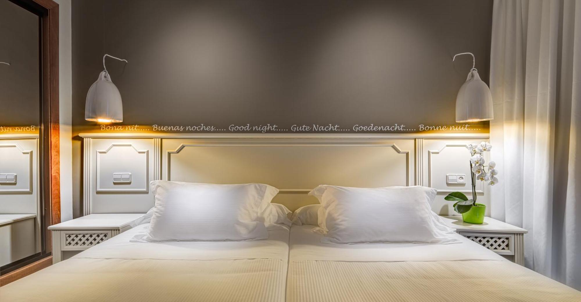 One- Bedroom Apartment (2 Adults + 2 Children up to 10 years old),1272840229:JPEG