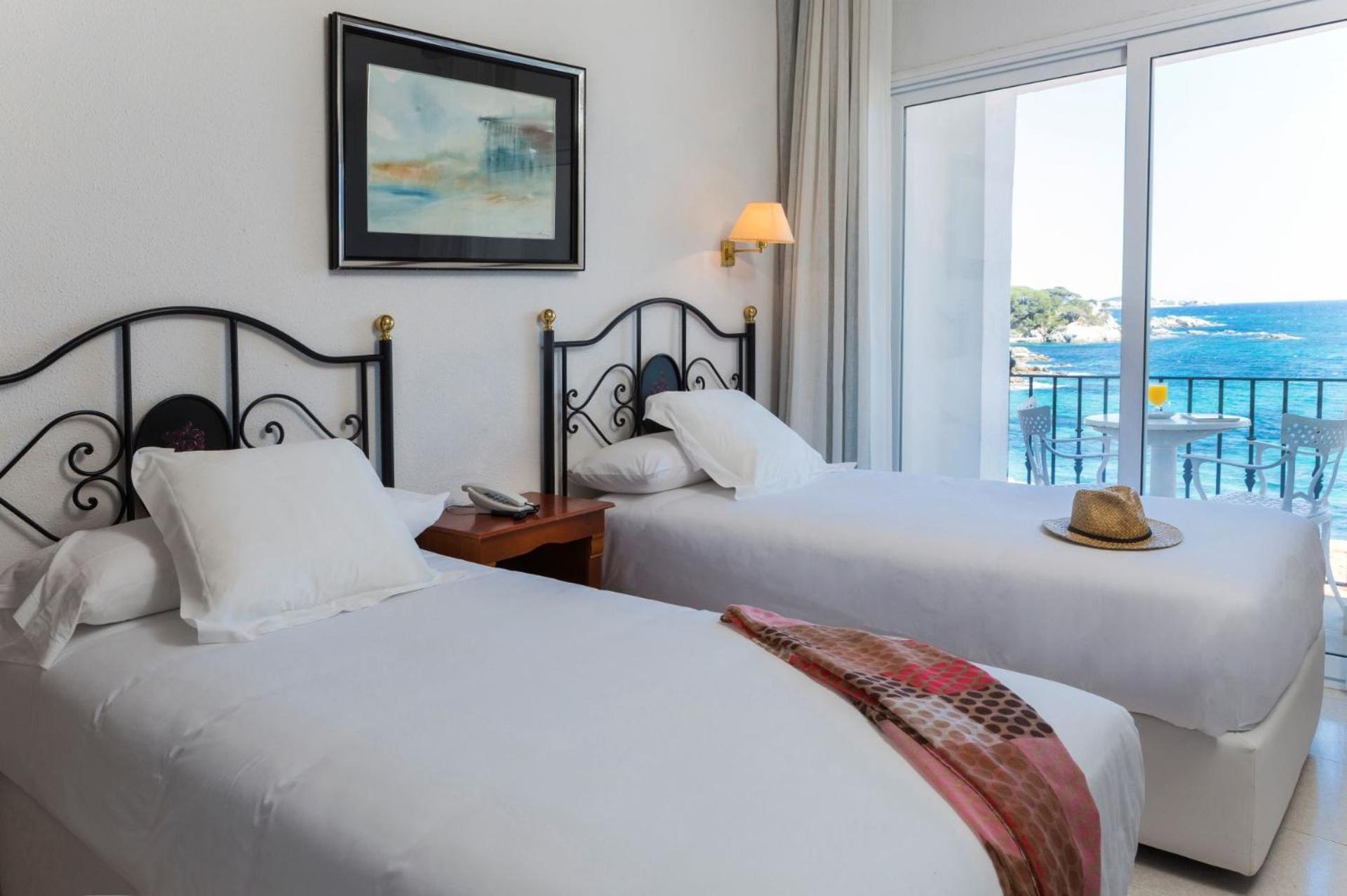 Superior Double or Twin Room with Sea View,1207904452:JPEG