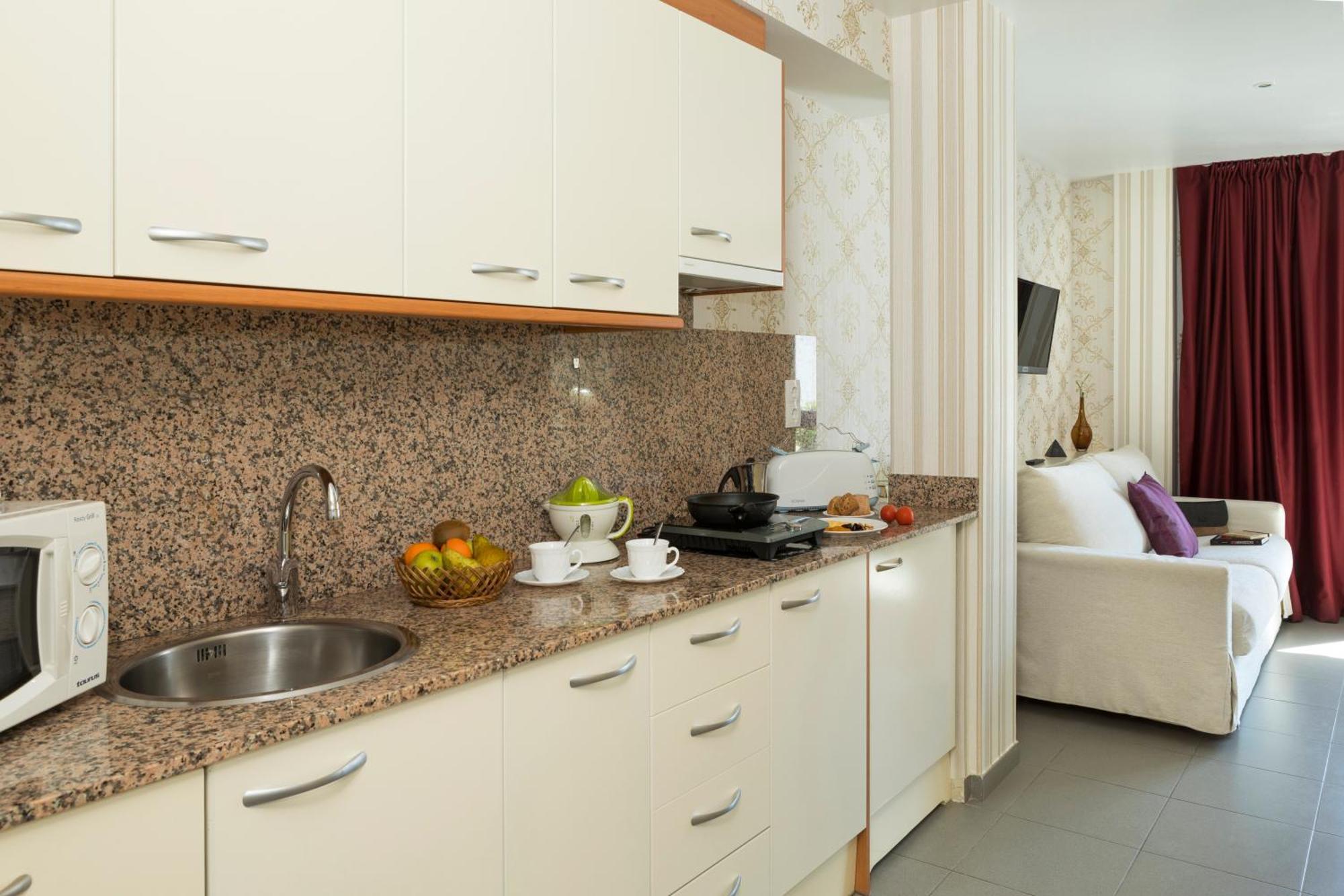 Standard Double Room with Kitchen