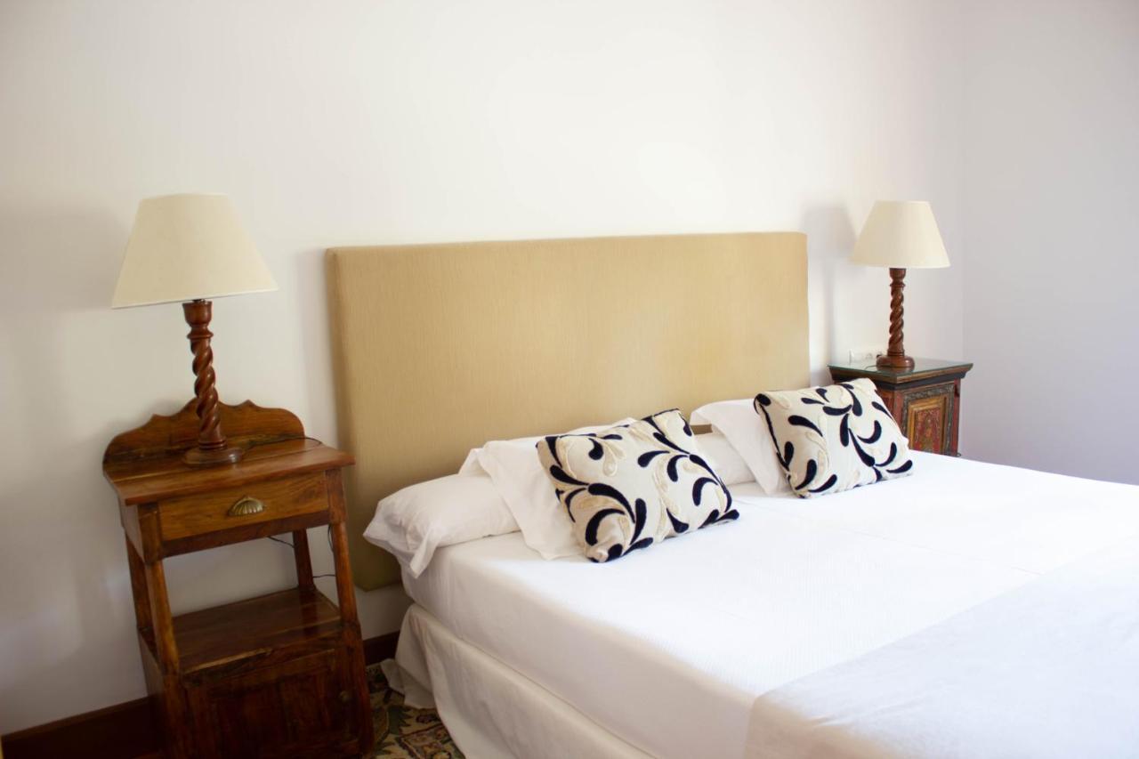 Budget Double Room,1089144730:JPEG
