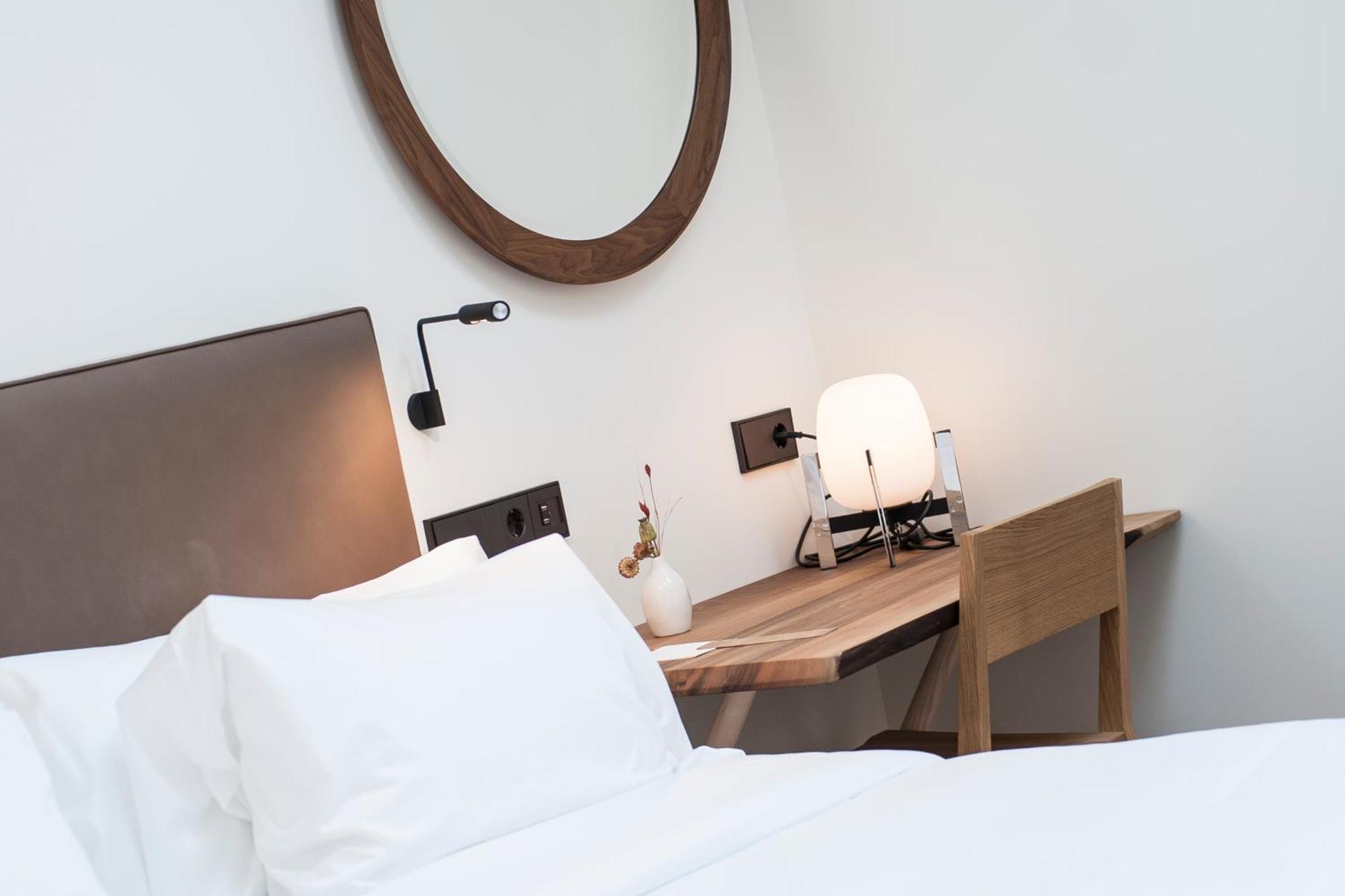 Budget Double Room,1223952823:JPEG