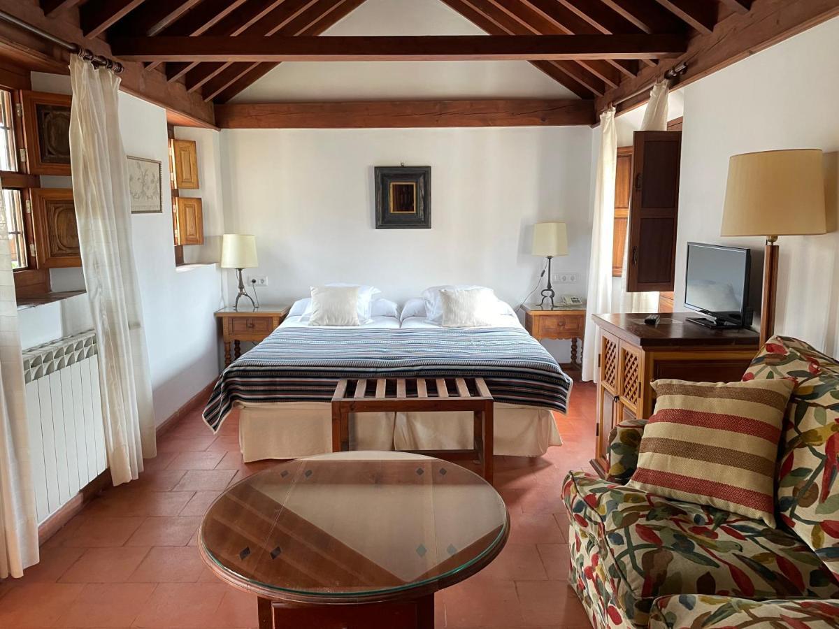Superior Double or Twin Room Space
