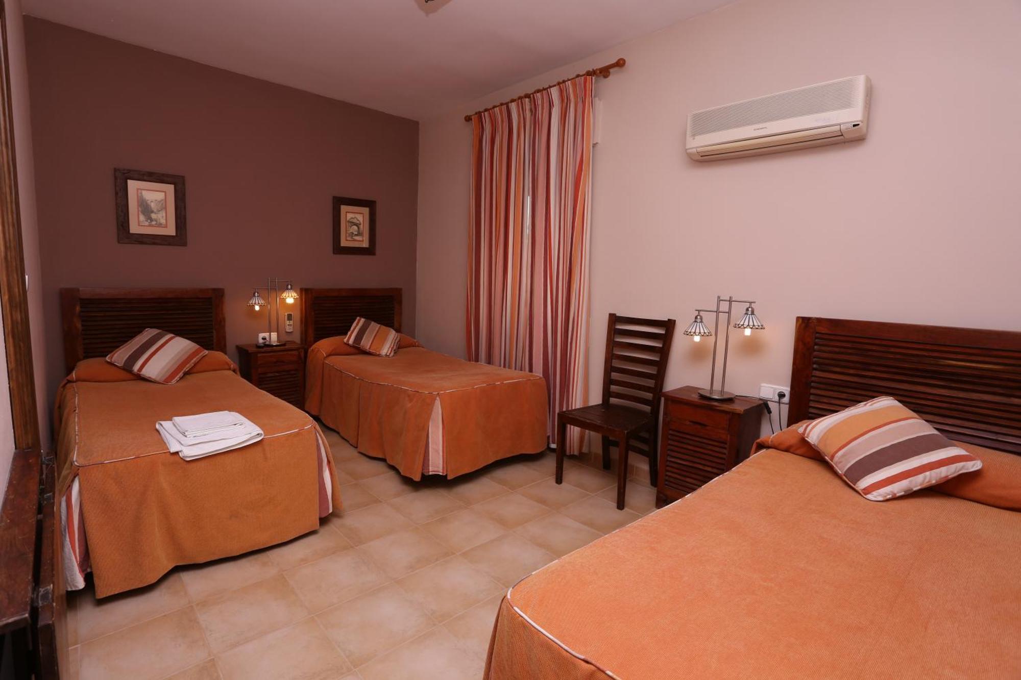 Triple Room,1226845334:JPEG