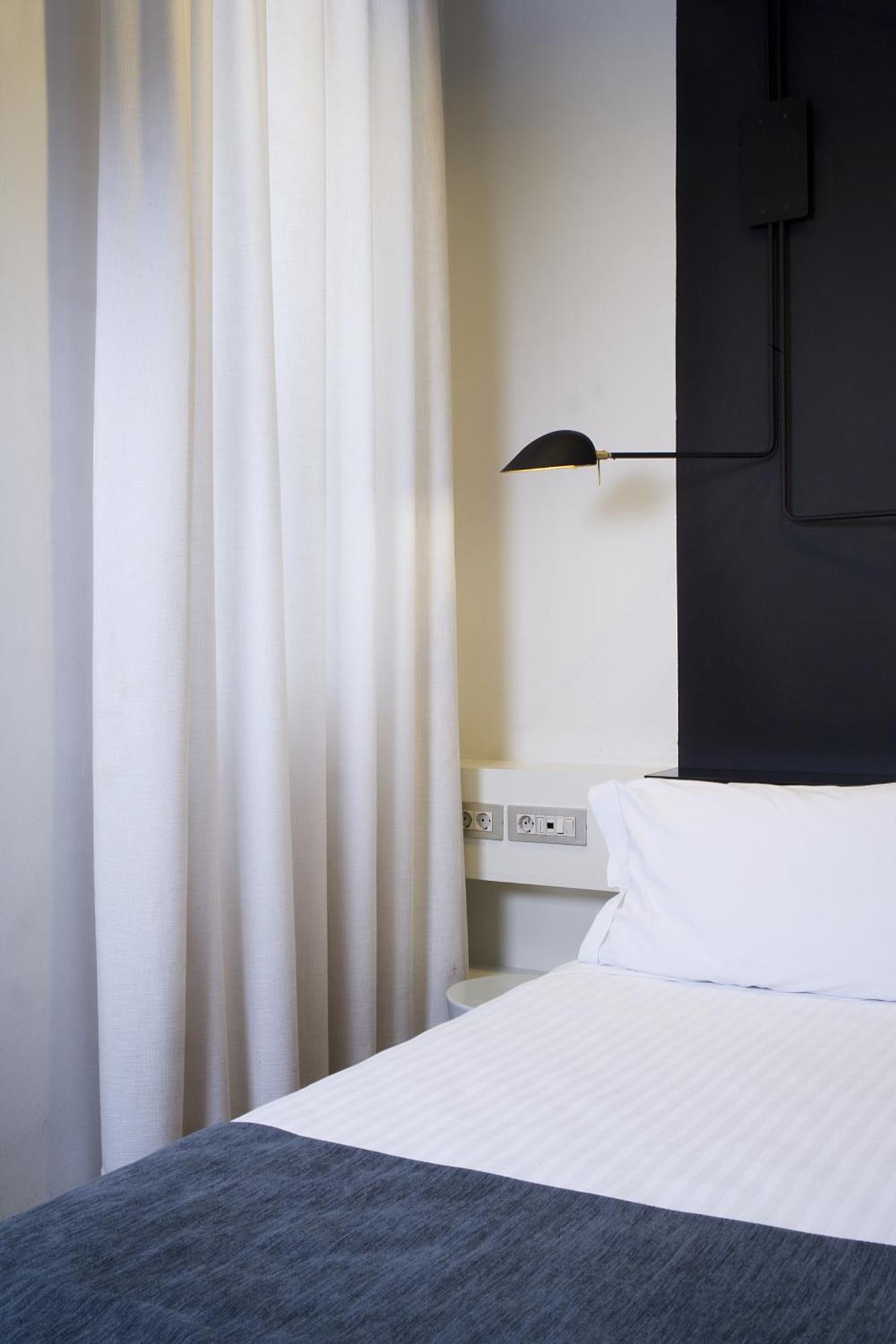 Small Single Room
