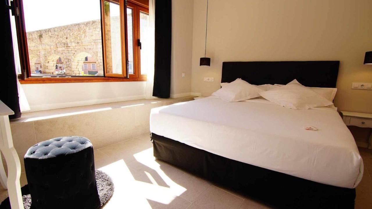 Deluxe Double Room Bath