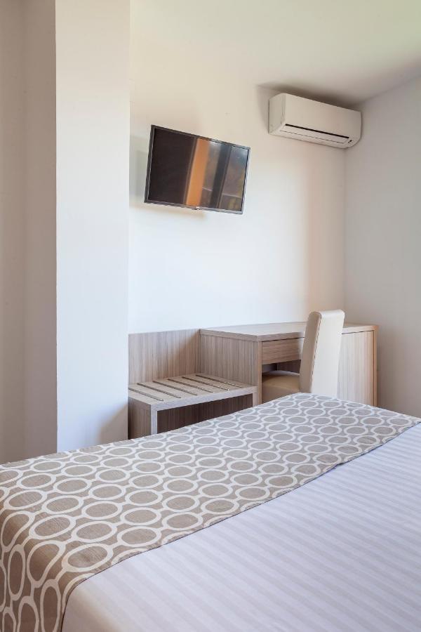 Double or Twin Room,1251057754:JPEG