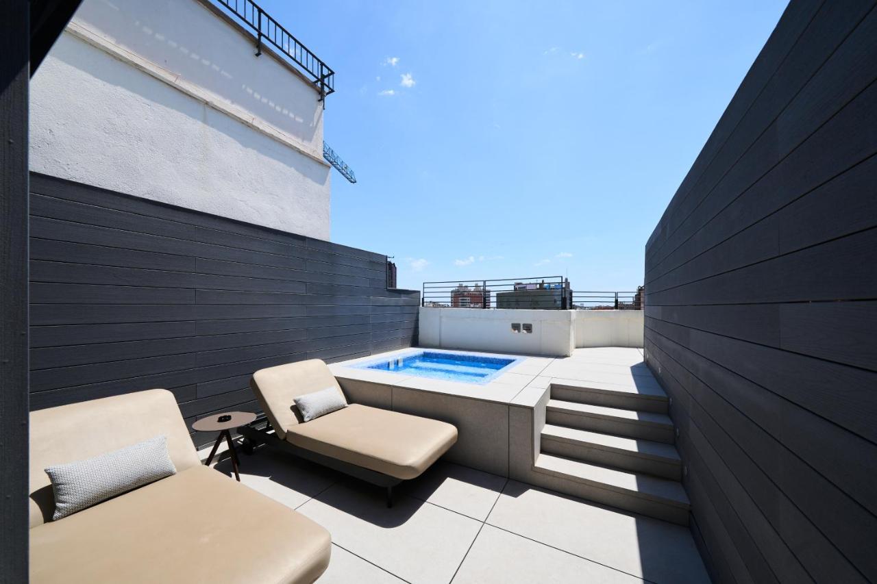 Suite with Private Pool,1257514480:JPEG