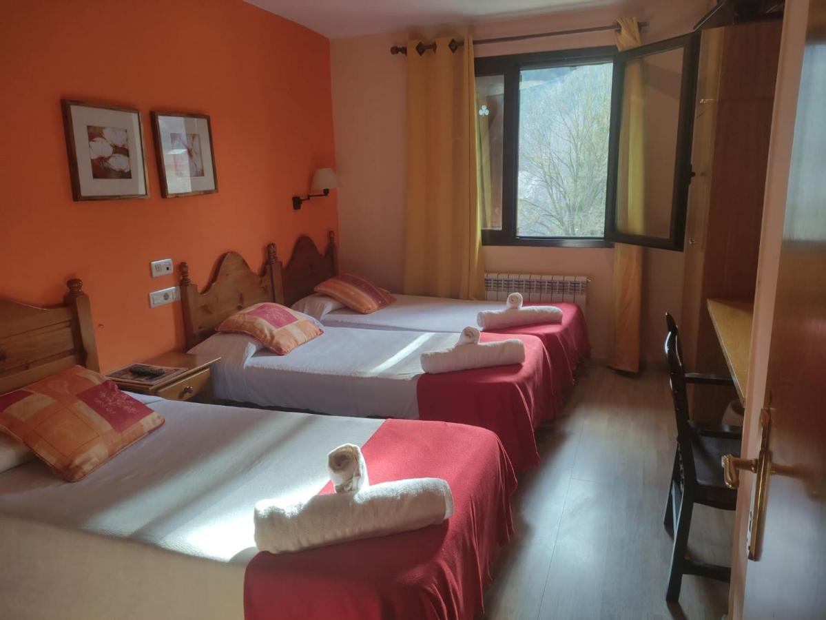 Standard Triple Room,1257461137:JPEG