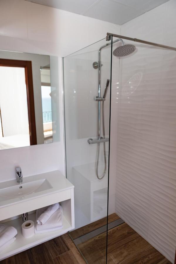 Triple Room with Front Sea View,1685069958:JPEG