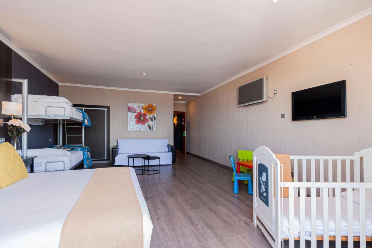 Chambre Familiale