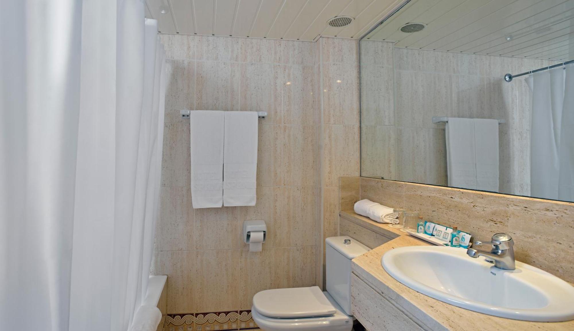 Economy Double or Twin Room,1272330271:JPEG
