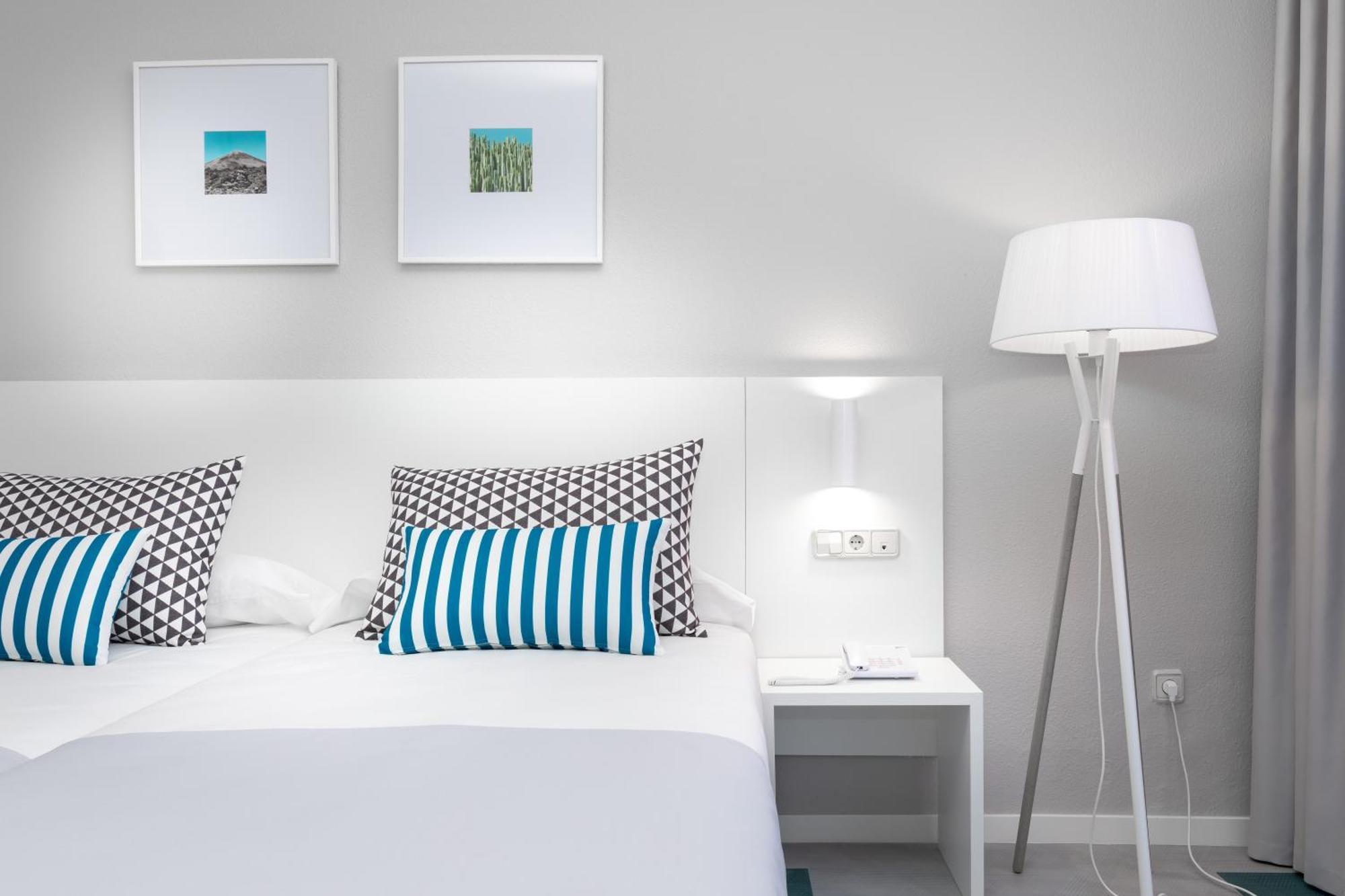 Double or Twin Room,1272337039:JPEG