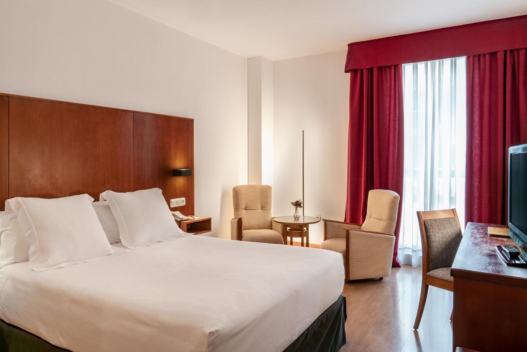 Double or Twin Room (Parking Included),1431745819:JPEG