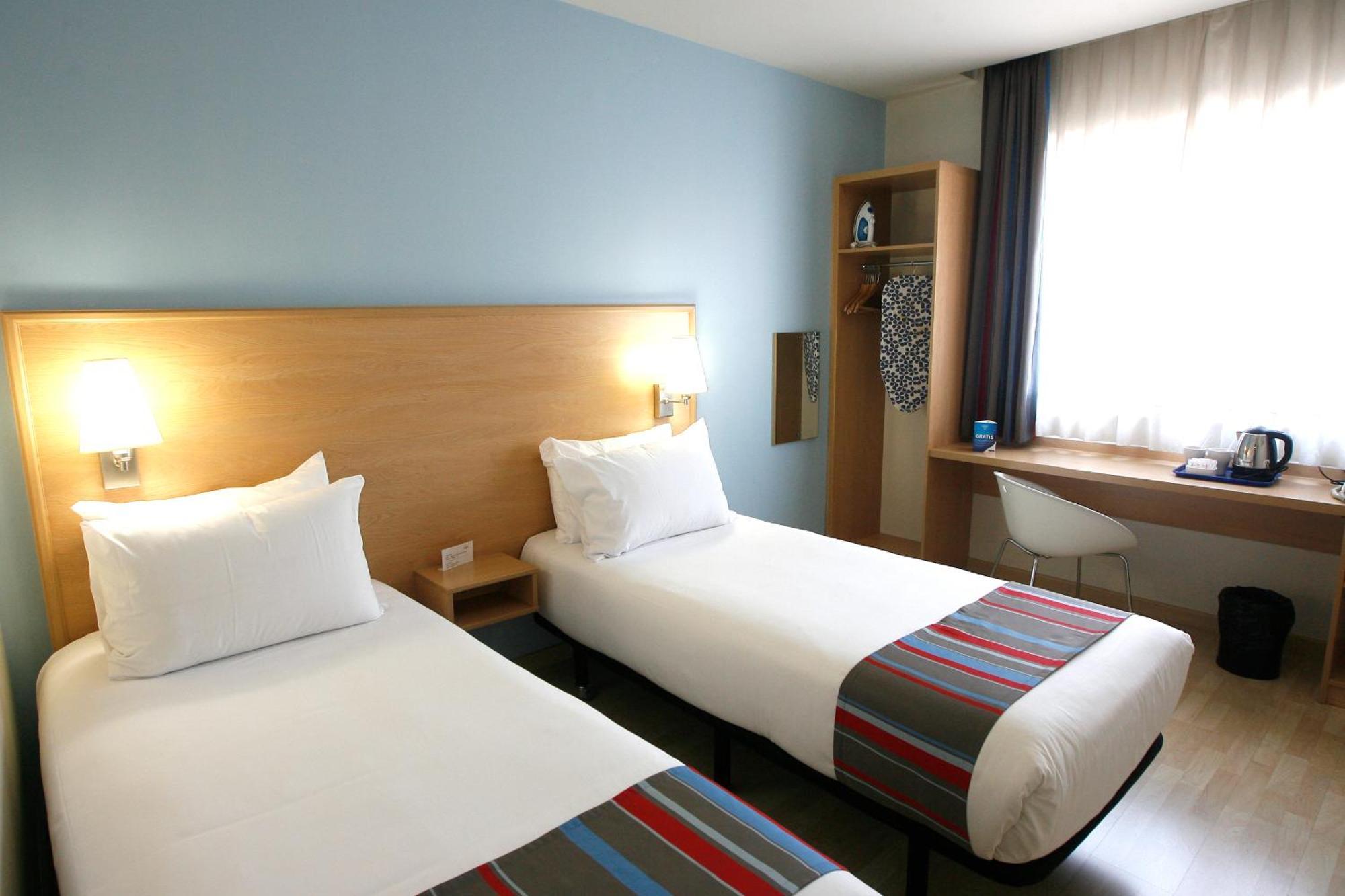 Twin Room,1272653587:JPEG