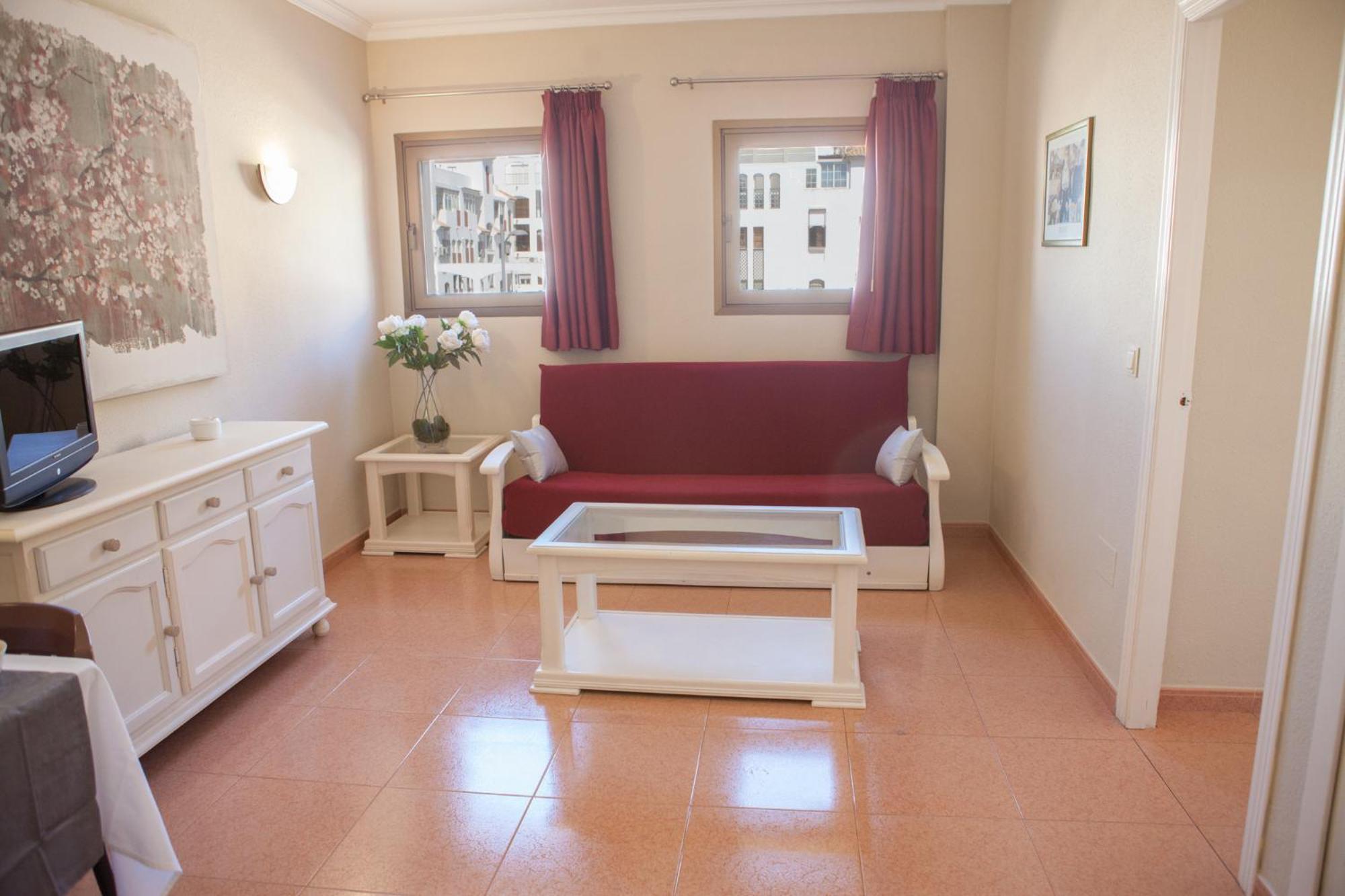 Apartment (1 Adult),1272869710:JPEG