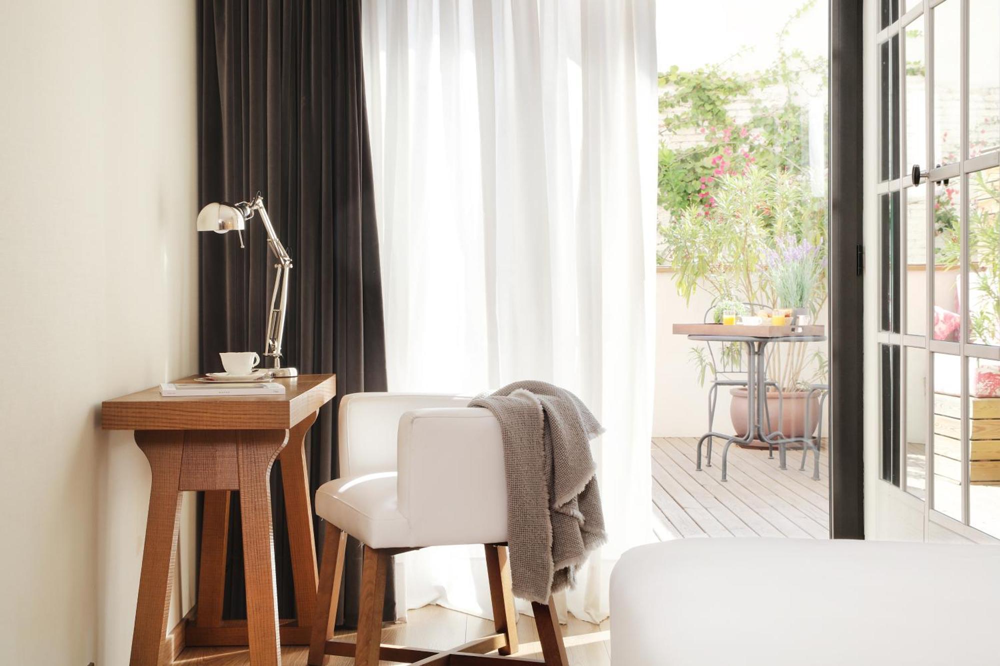 Double or Twin Room Terrace